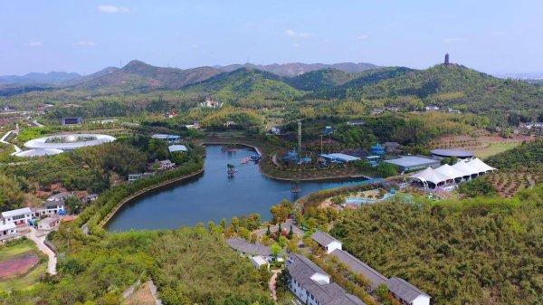 博易股票 湘潭市岳塘区：城在绿中，游在“画”中